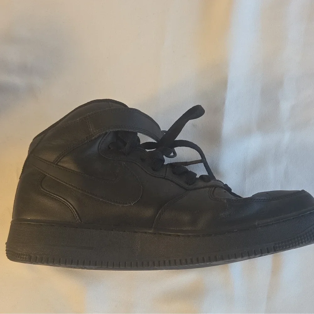 Nike Air Force 1 Men's High Top Black Lace-Up Athletic Sneaker